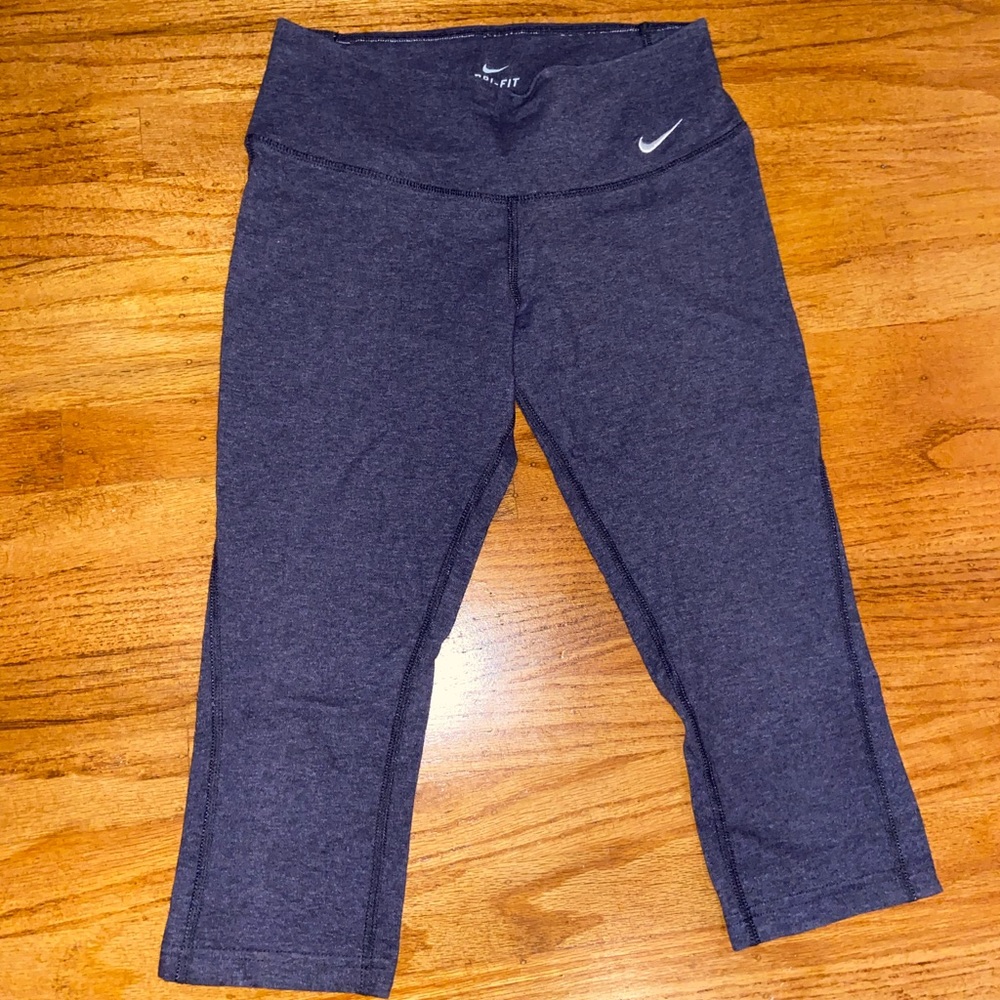 Nike Dri-fit purple shirt leggings